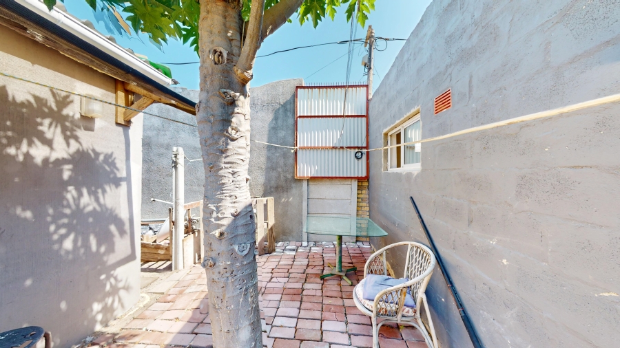 7 Bedroom Property for Sale in Sunbird Park Western Cape